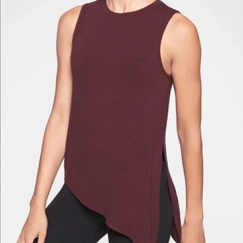 ATHLETA | Cloudlight Asymmetrical Hem Side Toe Tank Top Burgundy Size Small EUC